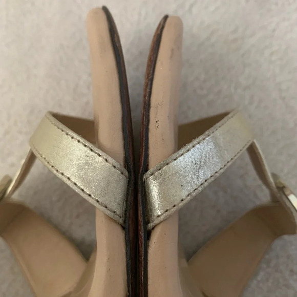 TOMMY Bahama Wedges, gold T-strap, 7 - Picture 12 of 16